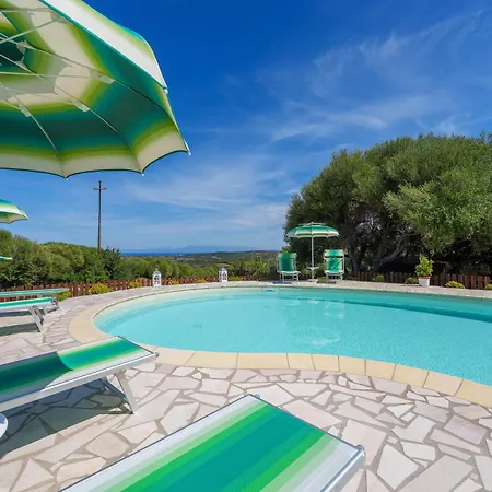 Casa Mirto Con Piscina E Vista Mare * Aglientu
