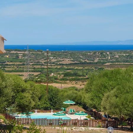 Casa Mirto Con Piscina E Vista Mare Aglientu