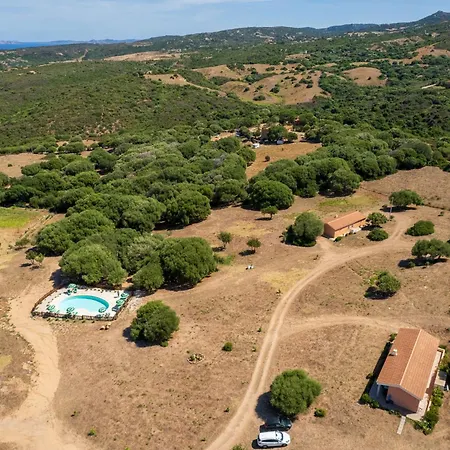 Casa Mirto Con Piscina E Vista Mare Appartement Aglientu