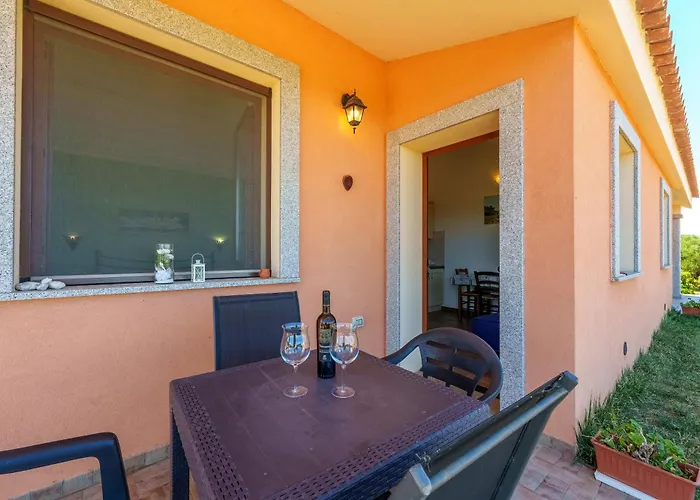 Casa Mirto Con Piscina E Vista Mare アリエントゥ